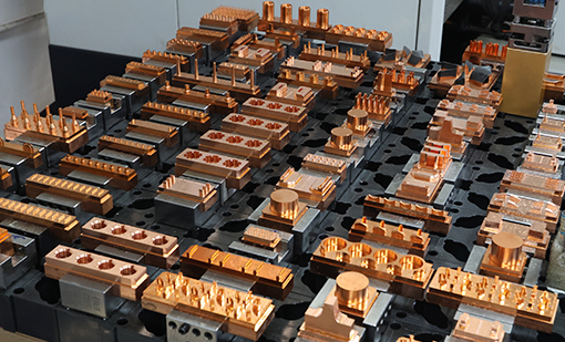 What are the processing methods for mold parts?